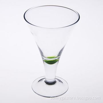 Multifunction Glass with Color Decoration Inside, Comes in Various Designs